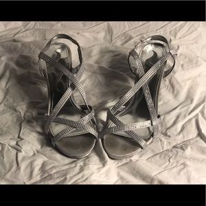 These are very classy, prom shoes. They are from the company Nina I believe.